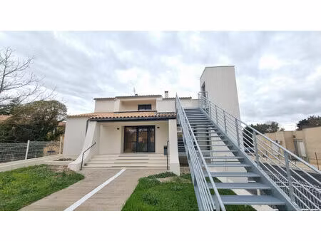 location commerce 70 m² à sommières (30250)