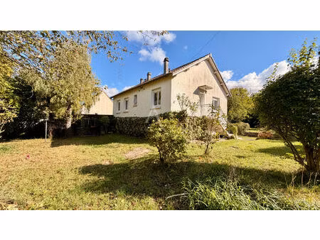 maison à meaux avec jardin de 1500 m2 - possibilite de division de terrains - proche comme