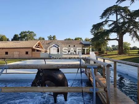 propriété équestre avec habitation et gîte