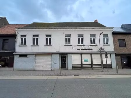 maison de commerce (café) avec grange et jardin