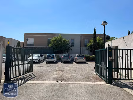 parking à louer - salon-de-provence (13) - 50€