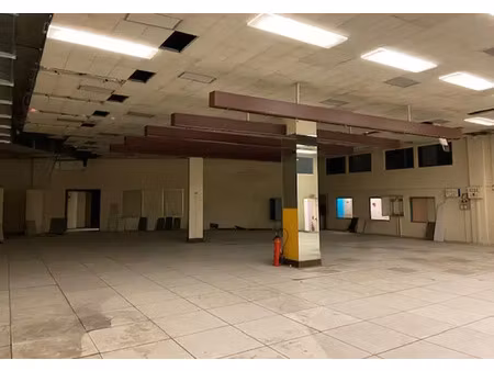 locaux d'activités à vendre dans le complexe des bureaux de la colline à st cloud