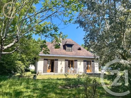 maison à vendre - 7 pièces - 133 10 m2 - montpon menesterol - 24 - aquitaine