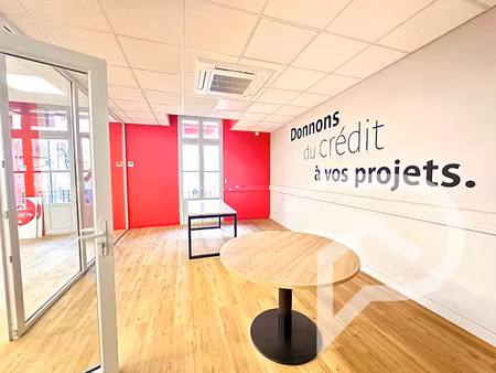 location locaux professionnels 90 m² à sète (34200)  1 305 €