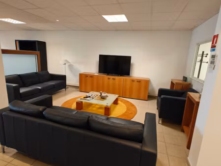 location locaux professionnels 231.3 m² à marseille 16ème (13016)  2 000 €