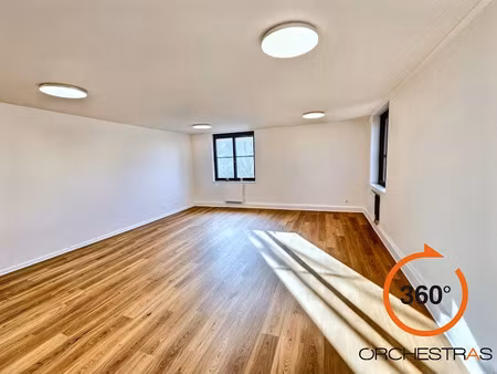 location locaux professionnels 42 m² à lognes (77185)  490 €