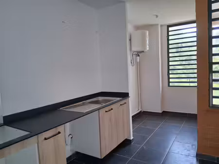 location appartement 3 pièces  69.00m²  cayenne