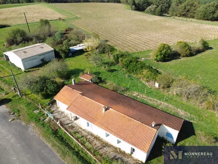 maison avec hangar sur terrain de 2.6 ha