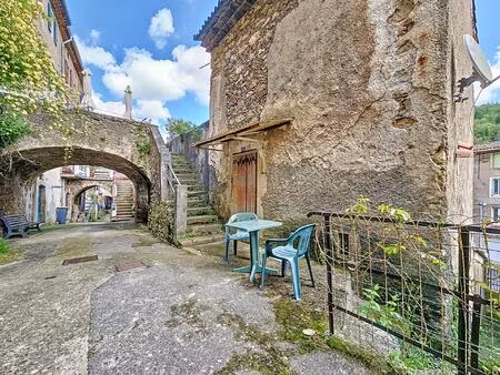 charmante maison de village avec cheminée au cœur de saint-étienne-estréchoux – idéal prem