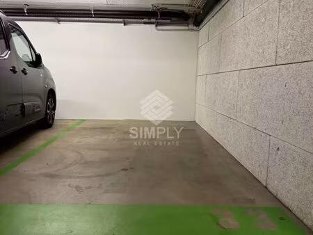 en vente garage-parking 12 5 m² – 63 000 € |luxembourg-bonnevoie