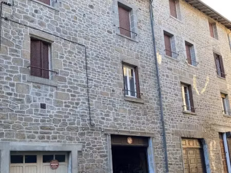 vente maison 10 pièces 189 m² à eymoutiers (87120)  130 800 €