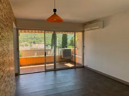 location appartement 4 pièces 88m² les vans 07140