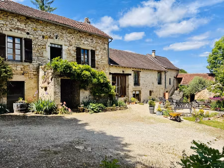 propriété en pierre - 220m2