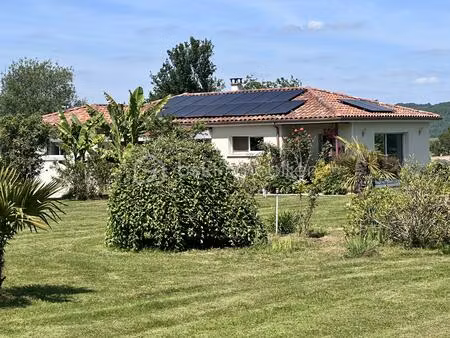 maison de 136 61 m² à villecomtal-sur-arros