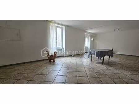 maison de ville de 111 m² à cirieres