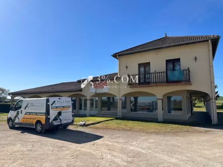 vente maison 12 pièces 639 m² à dombasle-en-xaintois (88500)  273 000 €