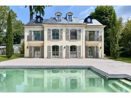 maison de 11 pièces de luxe en location à maisons-laffitte  île-de-france