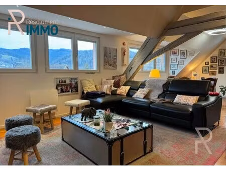 maison d'habitation divisée en 3 logements