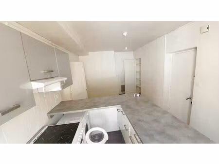 vente appartement 2 pièces 51m2 voiron 38500 - 95000 € - surface privée