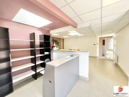 location local professionnel 150m² rouen 76100