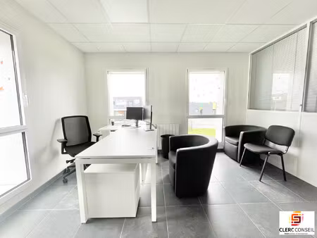 location local professionnel 170m² boos 76520