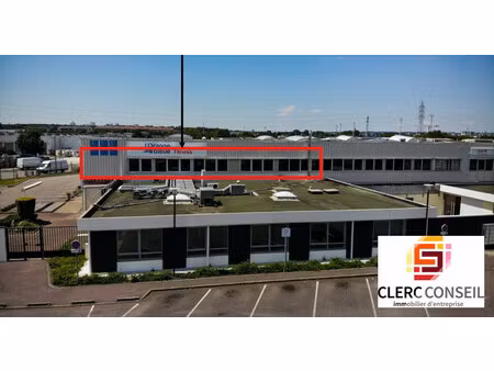location local commercial 696m² sotteville les rouen 76300