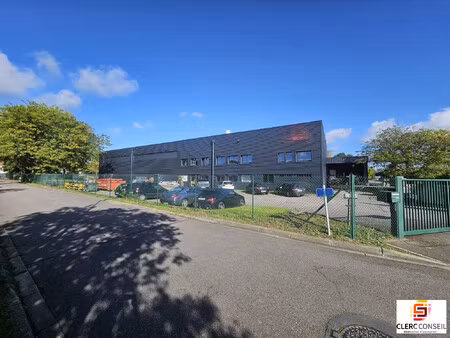 location local commercial 1 600m² le vaudreuil 27100