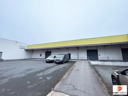 location local commercial 2 080m² st etienne du rouvray 76800