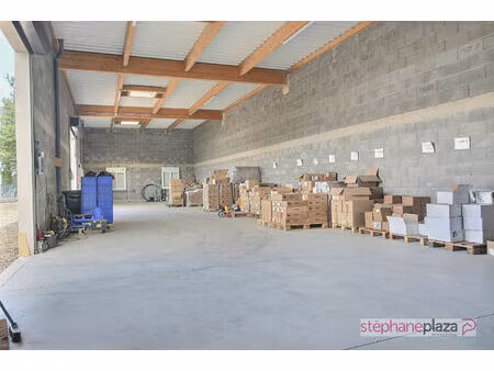 location commerce 2 pièces 332 m² à saint-galmier (42330)