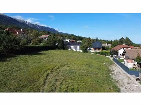 terrain à bâtir 650 m² à vendre - saint-jean-de-gonville