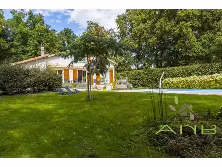 ? charmante maison de campagne bien entretenue avec piscine c