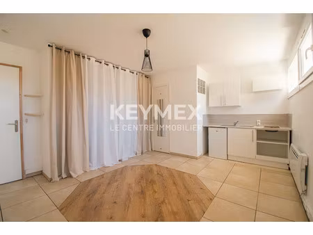 vente appartement 1 pièce 20.45 m² à hyeres (83400)  83 000 €