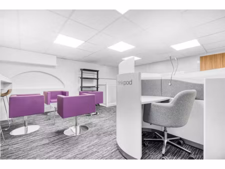 location meublée locaux professionnels 5 m² à paris 1er (75001)  109 €