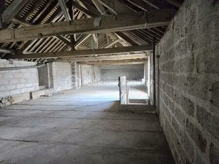 grange de 250 m² à courlon-sur-yonne