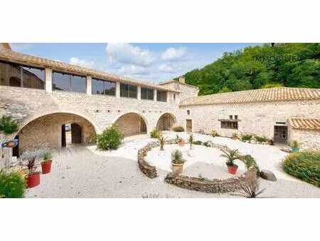 maison avec piscine et terrasse courbiac (47)