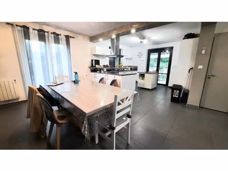 maison individuelle 140 m2 6 pièces sur les hauteurs de fla