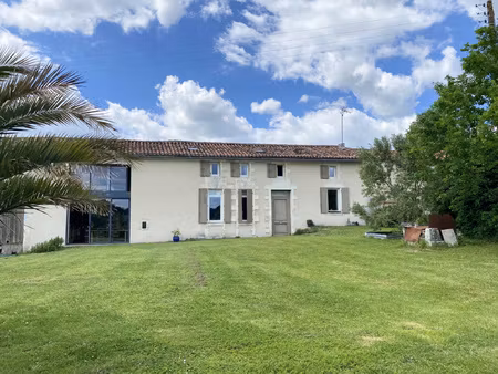 maison de campagne dans un esprit contemporain