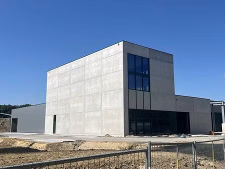 re|core  the sheds  unités pme ... emplacement idéal