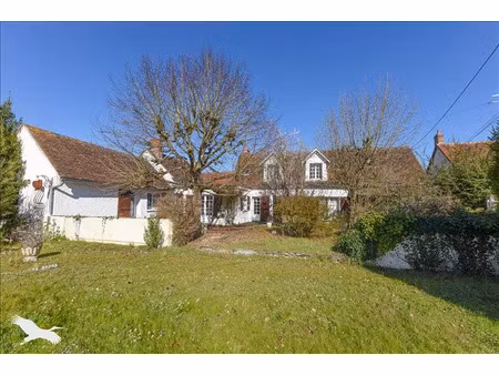 vente maison 5 pièces 213 m² à romorantin-lanthenay (41200)  170 000 €