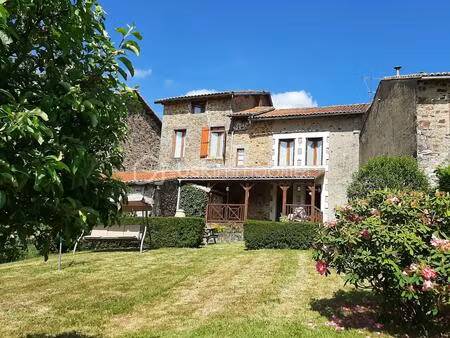 maison en pierre de 143 m² à saint-christophe