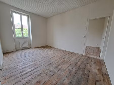 location appartement 2 pièces 49m²