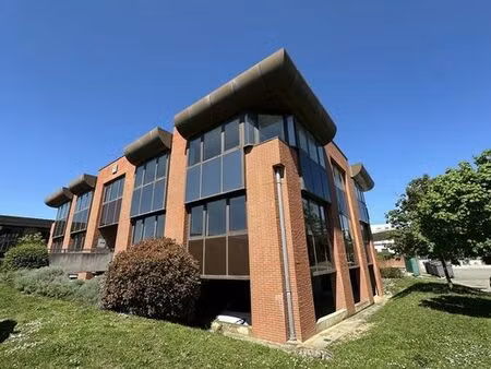 prestigieux bureau de 720 m2 en location - labège  occitanie