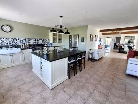 maison familiale de 236 m² - 6 chambres + potentiel logement indépendant - garage