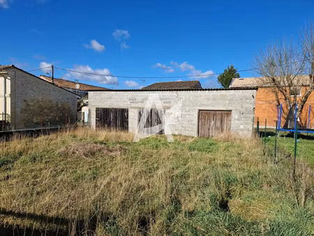 vente terrain 327 m² pugnac (33710)
