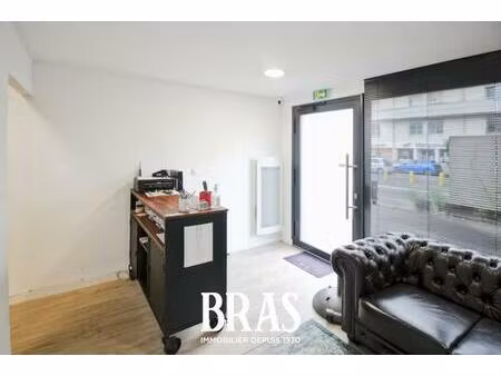 location local commercial 33m² nantes 44100