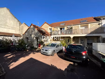 exclusivité * maurecourt *