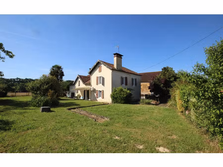 maison castétis m² t-7 à vendre  175 000 €