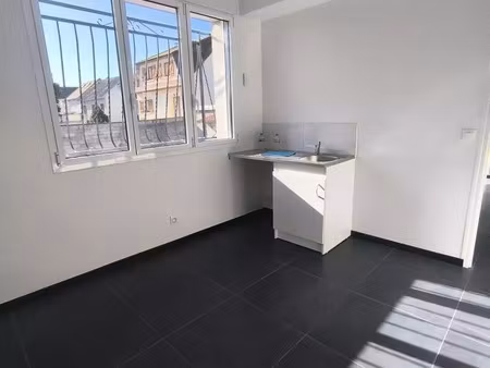 location commerce 45 m² à aulnay-sous-bois (93600)