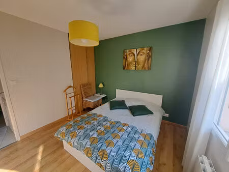 a vendre - beau pavillon a crosmieres