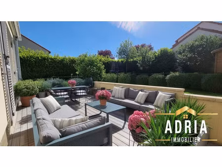 agréable maison idéalement située